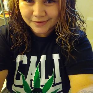 Meet your Posher, Marisa